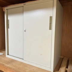 書類棚
の画像