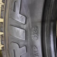 スタッドレスタイヤ 235/50R18×４本の画像