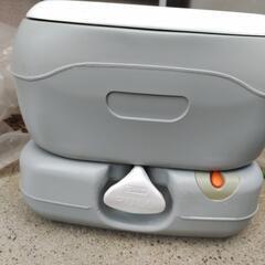 ポータブル水洗トイレの画像