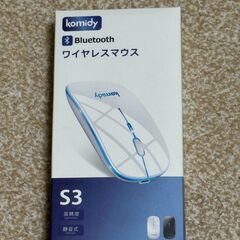 スマートウォッチやBluetoothマウスなどいろいろ詰め合わせの画像