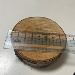 桜の丸太の画像