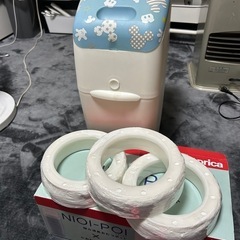 オムツ用ゴミ箱
の画像