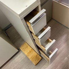 キッチン　隙間収納ラックの画像