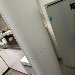 キッチン　隙間収納ラックの画像