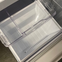 【中古】 ¥13,800 三菱冷蔵庫　MR-P15G- W　【IG057】の画像