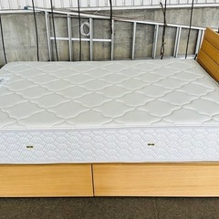 ❗️❗️激安❗️❗️ダブルベッドフレームとFRANCE BED  マットレスのセットの画像
