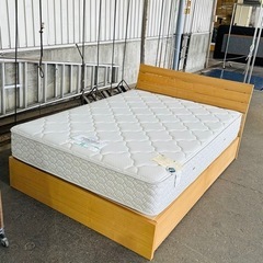 ❗️❗️激安❗️❗️ダブルベッドフレームとFRANCE BED  マットレスのセットの画像