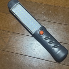 超明るい　4000mah 点灯時間６~12時間 大型 48LED 充電式 ワークライト 作業灯 バッテリー内蔵 ス マグネット 吊り下げフック付 懐中電灯 ハンディライト マグネット機能搭載 夜間作業/緊急対応 防災グッズの画像