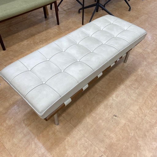 バルセロナベンチ　イタリア製　アイボリー　リプロダクト品