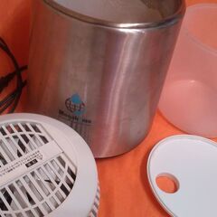 【直接引取り限定】■メガホーム社■蒸留水器■BPAフリー4㍑ポリ容器■飲料水■ノズル部欠品■飲料水■防災にも■配送不可の画像