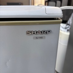 SHARP 冷蔵庫の画像