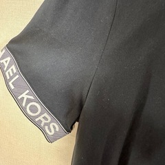 ☆新品☆ マイケル コース　Tシャツの画像
