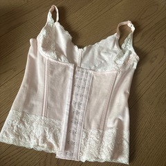 マタニティパジャマと腰ベルトの画像
