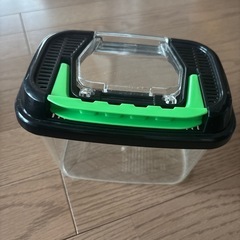 虫籠の画像