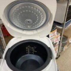 ID:140195　マイコン式３合炊飯器　ハイアール　２０２３年製の画像