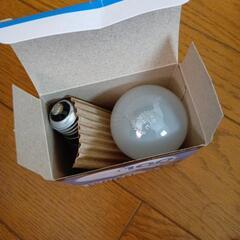 シリカ電球100W E26の画像
