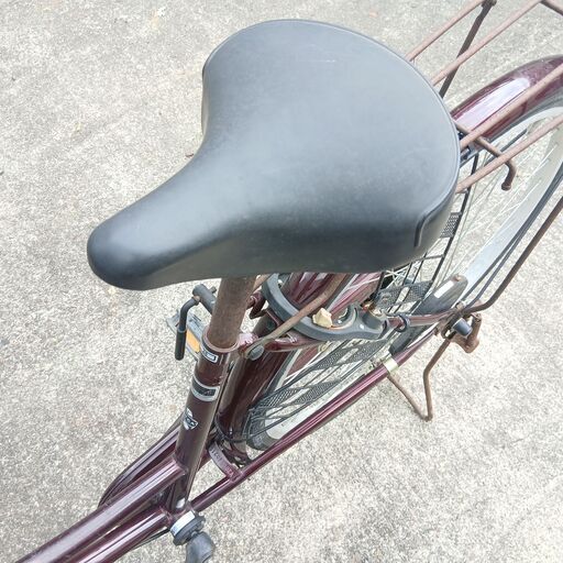 26インチ 鍵付き ライト付き 自転車 シティーサイクル ワイン