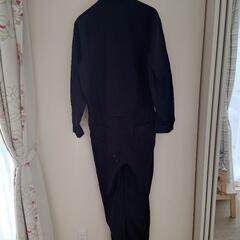 つなぎの画像