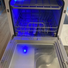 水道いらずのタンク式食器洗い乾燥機 「ラクア」の画像