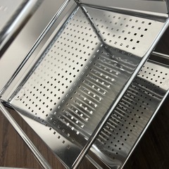 4段ワゴンの画像