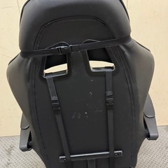 東W11 革製 ゲーミングチェア ブラック クッション付 
デスクチェアの画像