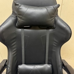 東W11 革製 ゲーミングチェア ブラック クッション付 
デスクチェアの画像