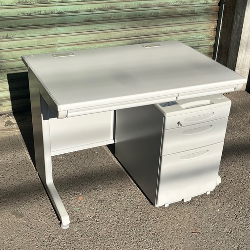 okamura SD-Vシリーズ　ワゴンセット　美品　３セットあります。