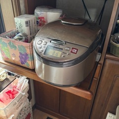 炊飯器レンジラックの画像
