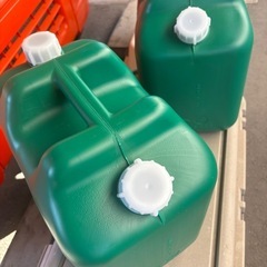 2個セット軽油缶ポリタンク緑20L消防法適合品の画像