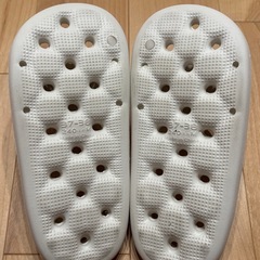 【サンダル】ニトリ　軽量サンダル(PK001 IV M)の画像