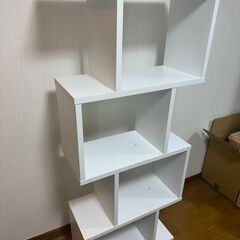 メーカー不明の本棚(白色)を譲りますの画像