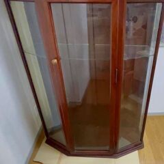 ヨーロッパ　高級　ガラスキャビネット　ショーケース　アンティーク家具　飾り棚　１点ものの画像