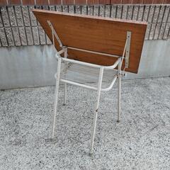 机　アンティーク　学校の画像