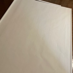 遮光ロールスクリーン(カーテン又はプロジェクタースクリーン)の画像
