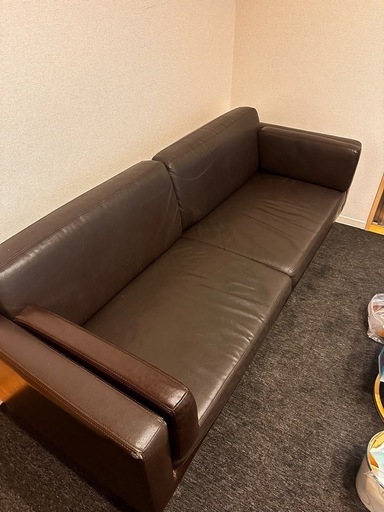 三人掛けソファー