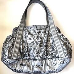 CHANEL アンリミテッド　グレー ロゴプリント トートバッグの画像