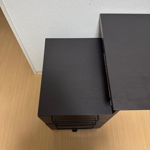 オフィス机　引き出し