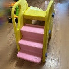 滑り台の画像