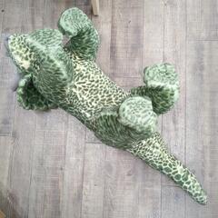 座れるぬいぐるみ トリケラトプスの画像