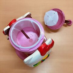 ドウシシャ Hello Kitty 氷かき・手動かき氷器（IS-024）ピンクの画像
