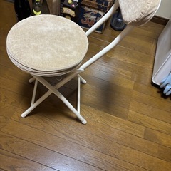 折りたたみチェアの画像