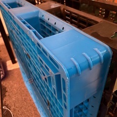 パレット　プラスチック製の画像