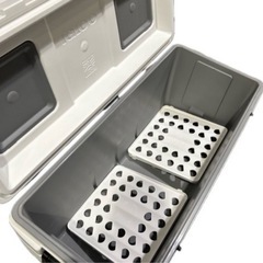 大型クーラーボックス　イグルー　IGLOO  MAX COLD の画像