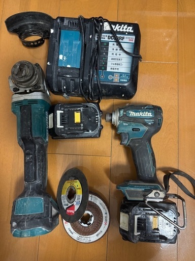 マキタ　充電式インパクトドライバー18V　TD172D   本体、充電器、バッテリー18v6.0Ah×2