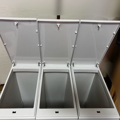 ゴミ箱の画像