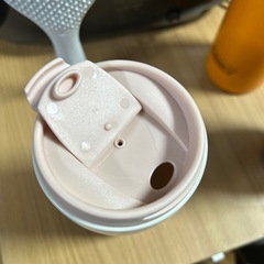 ほぼ未使用　タンブラーの画像
