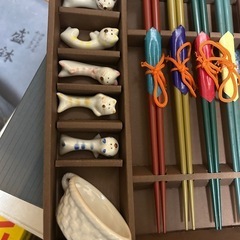 YUMI KATSURAの箸、漆器、箸置きセットの画像
