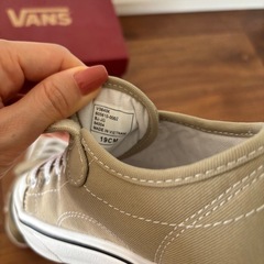 新品未使用　VANS スニーカー　19センチの画像