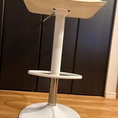 カウンターチェアーの画像