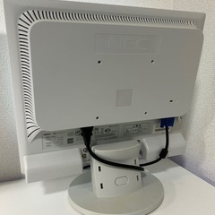 17インチ液晶モニターの画像